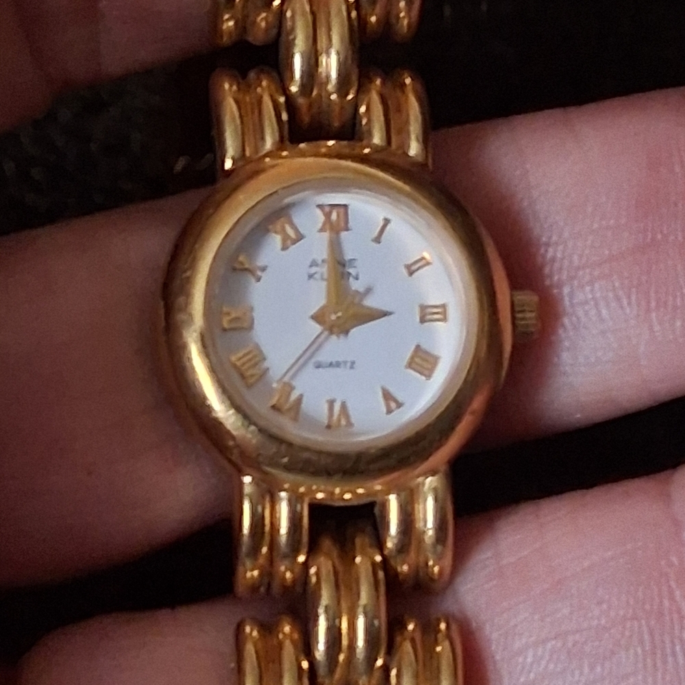 EUC Vintage Anne Klein Quartz Watch